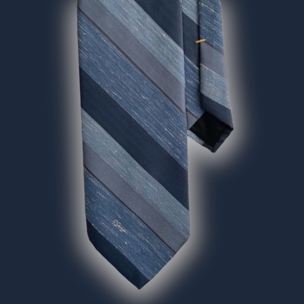 Vintage Allyn St George blue striped neck tie‎